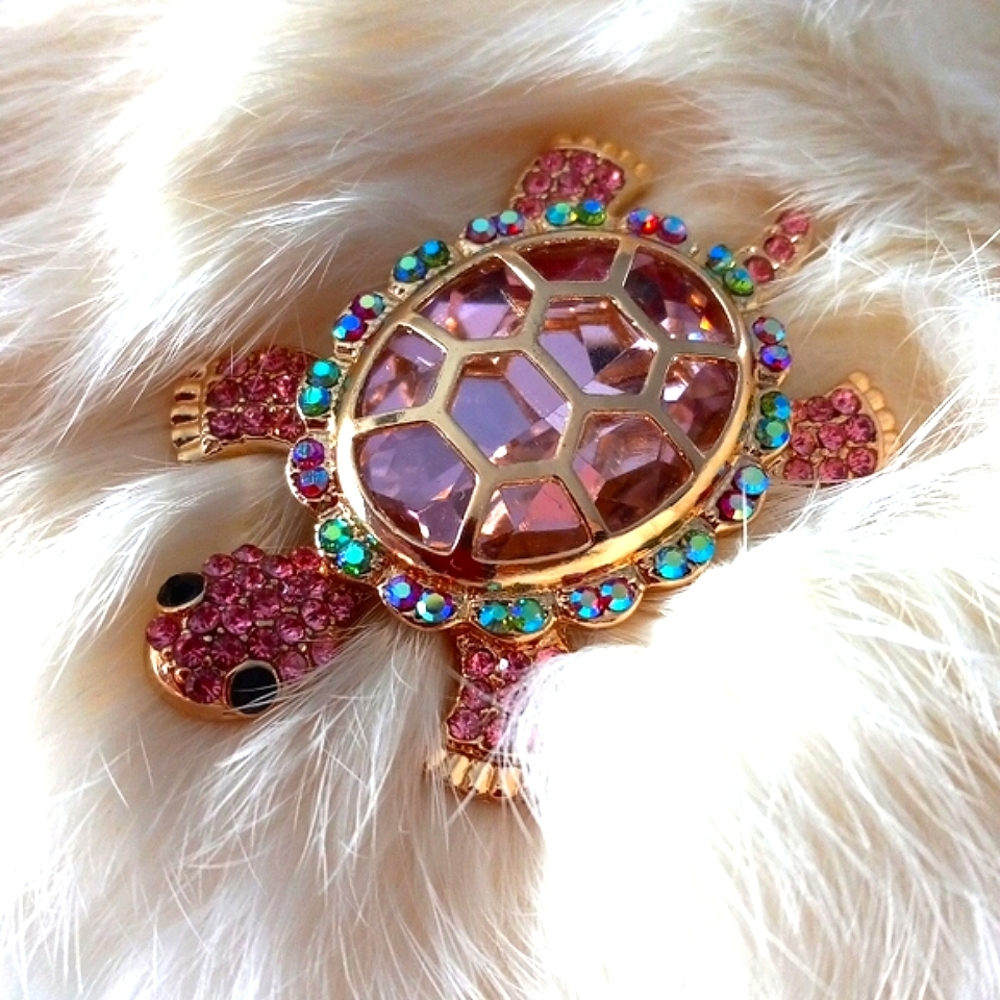 🐢 New Gorgeous Pink Rhinestone Turtle Brooch Pin Gold Metal 🐢